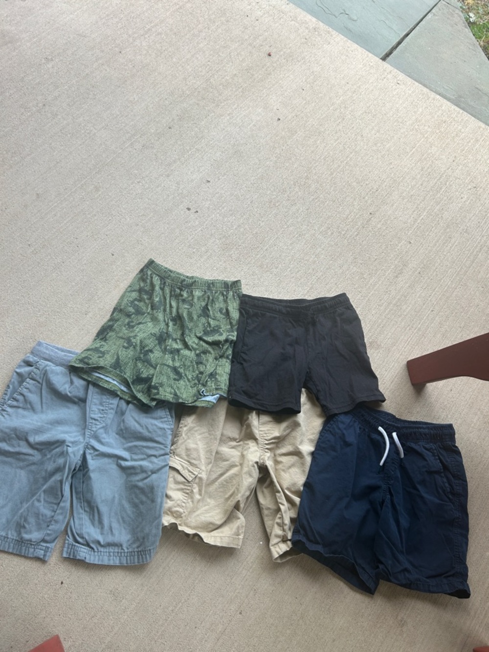 Boys  Shorts Bundle - Green Camo, Black, Navy, Khaki, Light Blue size 6 6/7 7